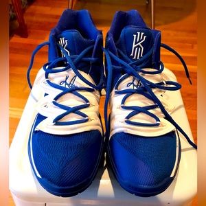 Nike Kyrie 5 TB Game Royal sneakers